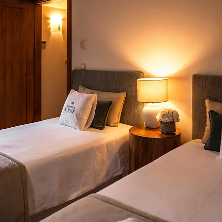 Quinta De S. Jose - בית הארחה